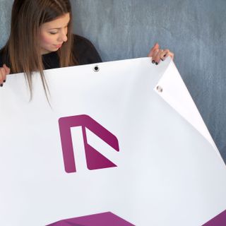 Su InventivaShop, insegne, targhe e segnaletica dal produttore al cliente senza intermediazioni