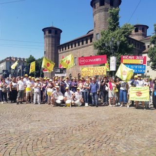 La lunga giornata di Italiaonline: presidio in piazza Castello, si aspettano proposte dell'ex Seat al Ministero del Lavoro (FOTO e VIDEO)