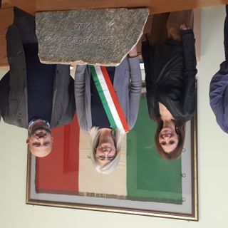 Carmagnola dona una pietra per l'area monumentale biellese dedicata ai morti della Grande Guerra