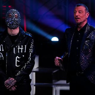 &quot;Il rapper istiga la violenza verso le donne&quot;: torinese querela Junior Cally, Amadeus e la Rai