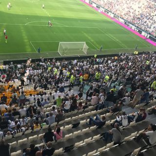 Il Consiglio Federale ratifica lo stop fino al 3 aprile. Ipotesi playoff per l'assegnazione dello scudetto