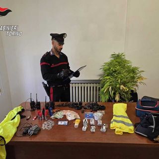 Ispezione dei Carabinieri in due abitazioni di Montalenghe e San Giusto Canavese Ispezione dei Carabinieri in due abitazioni di Montalenghe e San Giusto Canavese