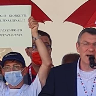 Lavoro, Landini in piazza Castello: &quot;Non è il momento di creare fratture sociali. Embraco esempio di come non si fa politica industriale&quot; [VIDEO]