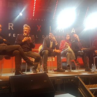 &quot;Loro chiusi nei palazzi, noi in città&quot;: Landini, Fratoianni e Varoufakis a Torino