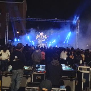 Nel nome del Capitano, Leo Dag fa ballare tutta Borgaretto Nel nome del Capitano, Leo Dag fa ballare tutta Borgaretto