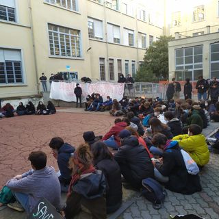 liceo regina occupato