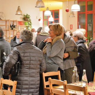 Metti un commerciante a cena: a Mirafiori Sud il rilancio economico comincia a tavola