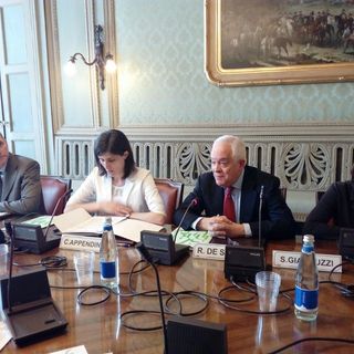 A sx Lorenzo Bagnacani vicino al sindaco Chiara Appendino