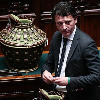 Luca Pastorino (LeU): “Italiaonline rappresenta il dramma del paese che svende le aziende pubbliche senza garanzie ai criminali sociali”