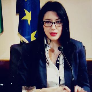 Regole per la maturità: a scuola 15 minuti prima, distanza di due metri, un solo accompagnatore