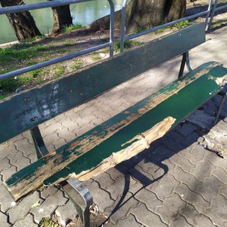 Aurora, Lungo Dora Firenze sospesa tra bivacchi, rifiuti e vandalismo