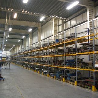 Logistica e organizzazione del magazzino: gli alleati della vostra attività! Logistica e organizzazione del magazzino: gli alleati della vostra attività!