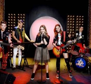 Debutto torinese per la band idolo dei ragazzini: Maggie &amp; Bianca&quot;