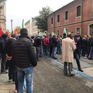Si torna a trattare per il futuro di 452 lavoratori Mahle, domani sciopero e presidio: &quot;Ritiro dei licenziamenti unico margine di trattativa&quot;