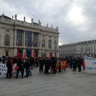 Crisi Mahle, in piazza Castello i lavoratori di La Loggia e Saluzzo: &quot;Ritirare i licenziamenti, la Regione è con noi&quot;
