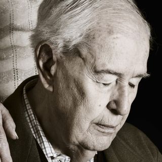 Giornata Alzheimer, definito il piano triennale che mette in rete le aziende sanitarie per l’assistenza alla demenza