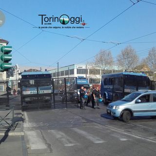 I commenti: &quot;Città ostaggio dei nullafacenti. Subito sgombero delle occupazioni&quot;