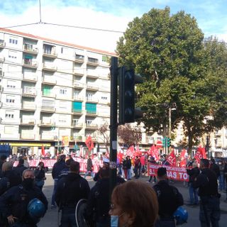Manifestazione dei lavoratori in Barriera di Milano: “È ora di riprendere a lottare”