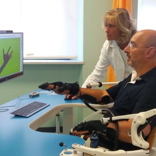 A Torino una mano robotica per la riabilitazione post ictus (FOTO)