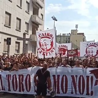 proteste di tifosi davanti al Filadelfia