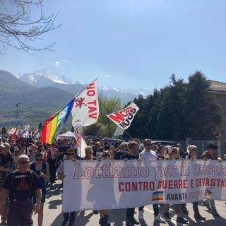 striscione no tav