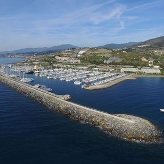 Rubata ad un torinese un'imbarcazione dal porto di Marina degli Aregai nell'imperiese
