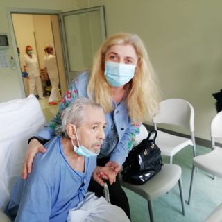 Malato terminale sposo oggi al Giovanni Bosco dopo 28 anni d'amore