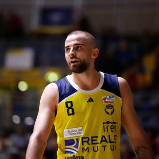 Basket, la Reale Mutua rinnova fino al 2026 con Matteo Schina
