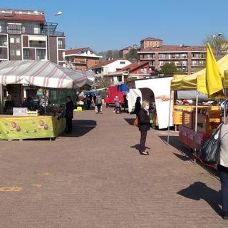 Coronavirus, il mercato del centro storico di Moncalieri venerdì resterà chiuso