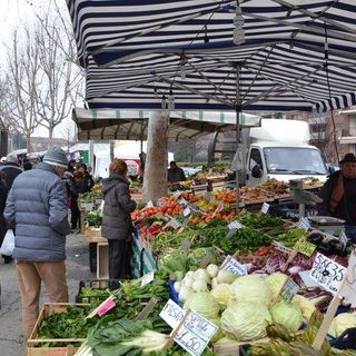 Fase due anche per il mercato di Grugliasco: dal 23 maggio nuove regole in viale Echirolles e via Leon Tron