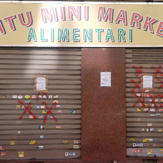 minimarket chiuso