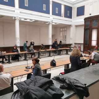 Coronavirus, a Palazzo Civico si stringono le maglie sulla sicurezza: un metro di distanza tra consiglieri e gel igienizzanti [FOTO]