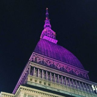 La Mole si illumina di viola e arancione nella ‘Giornata mondiale per le Malattie Tropicali Neglette’