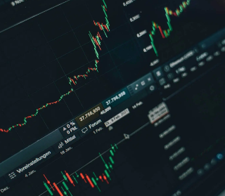 Come vanno le criptovalute oggi? BTC e Pepe in calo mentre MK sale in prevendita
