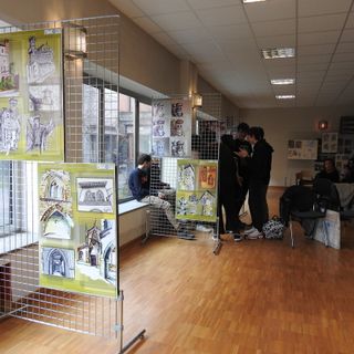 Liceo &quot;Cottini&quot; e Politecnico raccontano in mostra il Borgo Medievale, guidati da occhi non vedenti