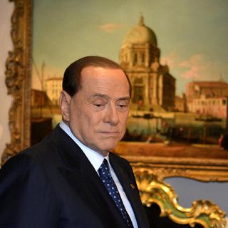 Quirinale: Berlusconi ritira la sua candidatura