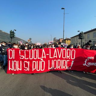 Studenti in corteo: un migliaio contro l’alternanza scuola-lavoro