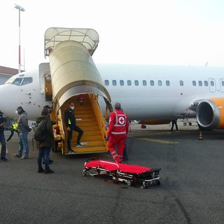 Aereo in preparazione prima del decollo