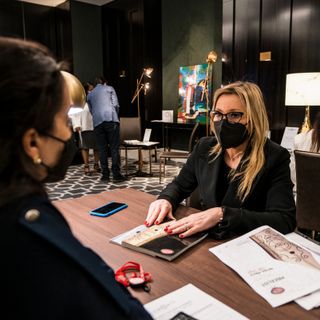 Penna Aurora, da 103 anni la qualità made in Italy che affascina anche la casa reale Saudita
