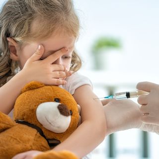 Vaccinazioni bambini: Adisco e Fondazione Theodora rendono più confortevole l'hub del Valentino