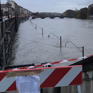 Il Po sale ancora, superata la soglia “pericolo”: raggiunti 4.84 metri (VIDEO)