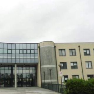 A Rivoli a combattere il Covid tra i banchi di scuola ci pensa la luce