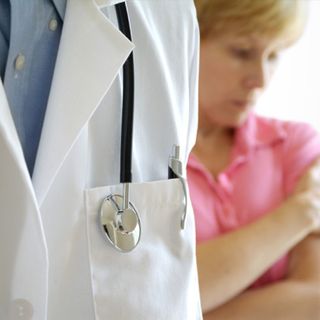Prevenzione, Grimaldi e Accossato (LUV): &quot;Le donne a rischio di tumore al seno non possono continuare a pagare il ticket in attesa che l'esenzione venga attivata&quot;