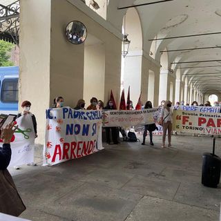 protesta contro i tagli alla scuola