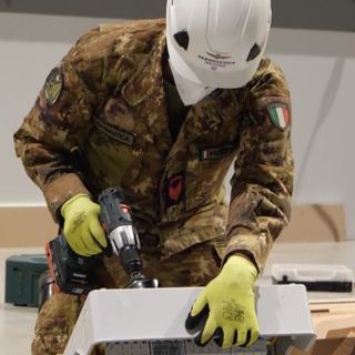 Coronavirus, alle Ogr arrivano i reparti Genio dell’aeronautica militare per l’allestimento dell'ospedale Covid