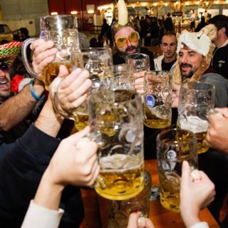 Oktoberfest: ultimo weekend di brindisi alla birra a Torino Oktoberfest: ultimo weekend di brindisi alla birra a Torino