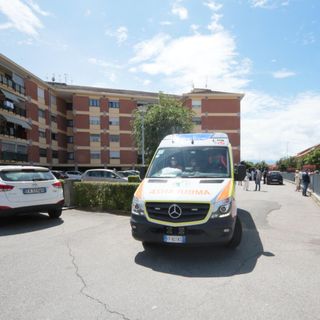 Tragedia a Volvera: spara e uccide l'ex moglie, ferita anche la figlia di 29 anni