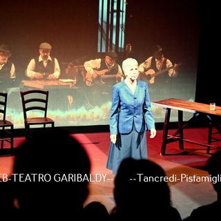 Ottavia Piccolo sul palco
