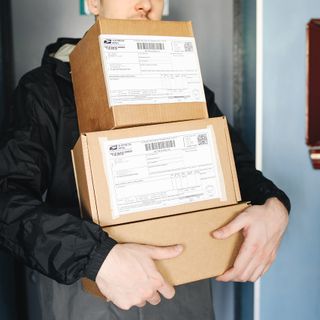Spedire un Pacco: Guida Completa e Suggerimenti Utili