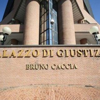 Al via a Torino il processo contro l’ex presidente della Croce rossa di Piossasco